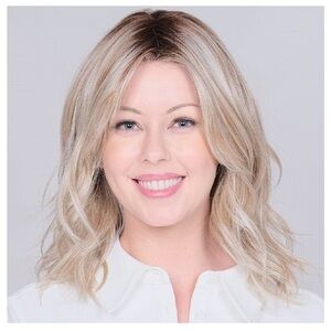 Peerless 14 Lace Front Wig by Belle Tress in Brown Sugar Sweet Cream